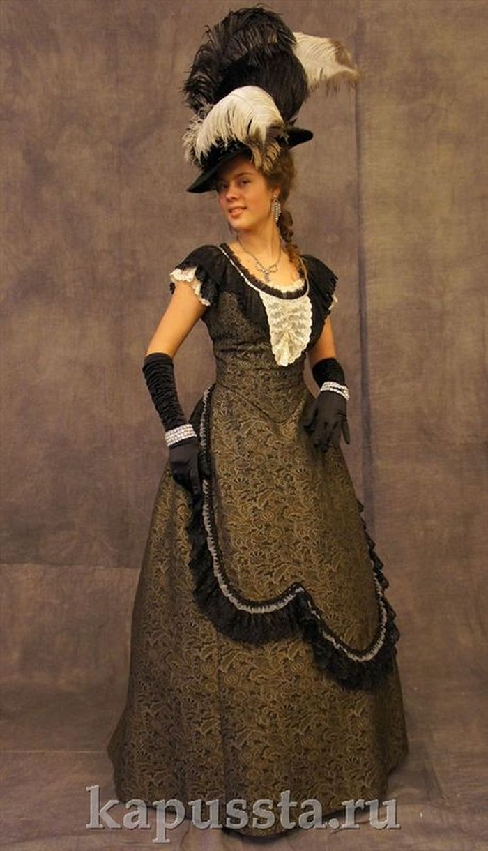 Бальное платье 19 века с шляпкой и перьями